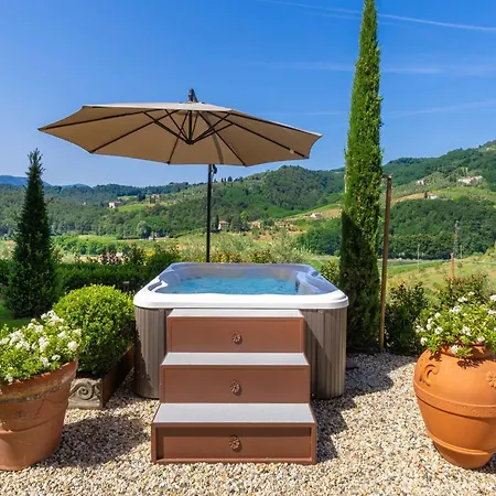 Countryside Wih Garden * Lucca
