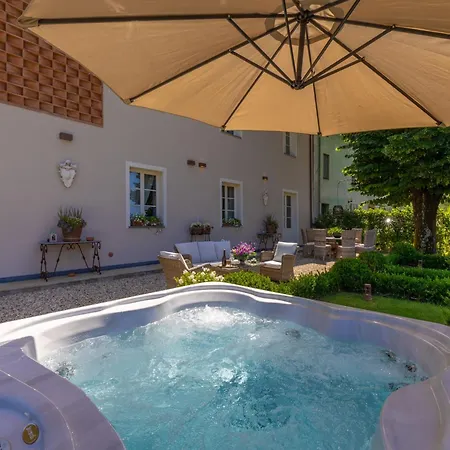 Countryside Wih Garden Villa